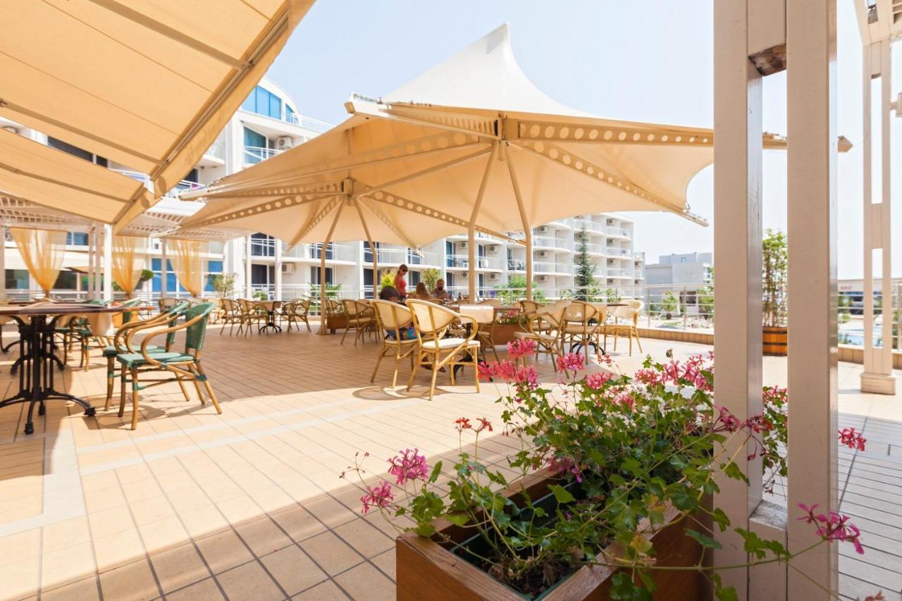 Design Studio In Atlantis Resort&Spa, Burgas Airport エクステリア 写真