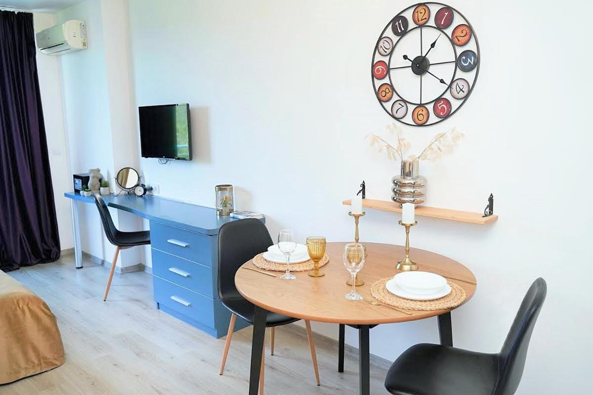 Design Studio In Atlantis Resort&Spa, Burgas Airport エクステリア 写真