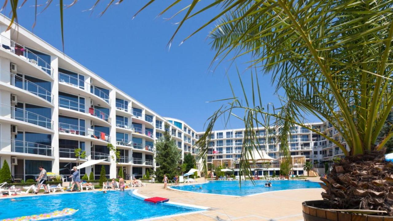 Design Studio In Atlantis Resort&Spa, Burgas Airport エクステリア 写真