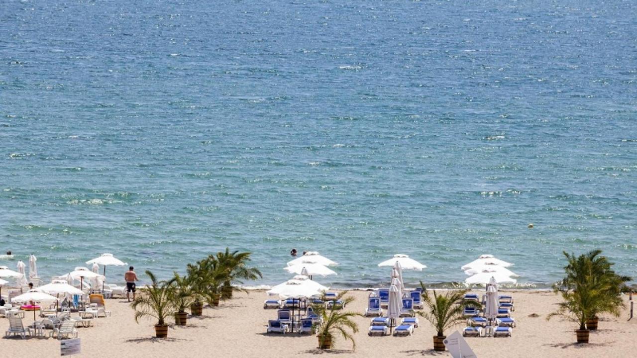 Design Studio In Atlantis Resort&Spa, Burgas Airport エクステリア 写真